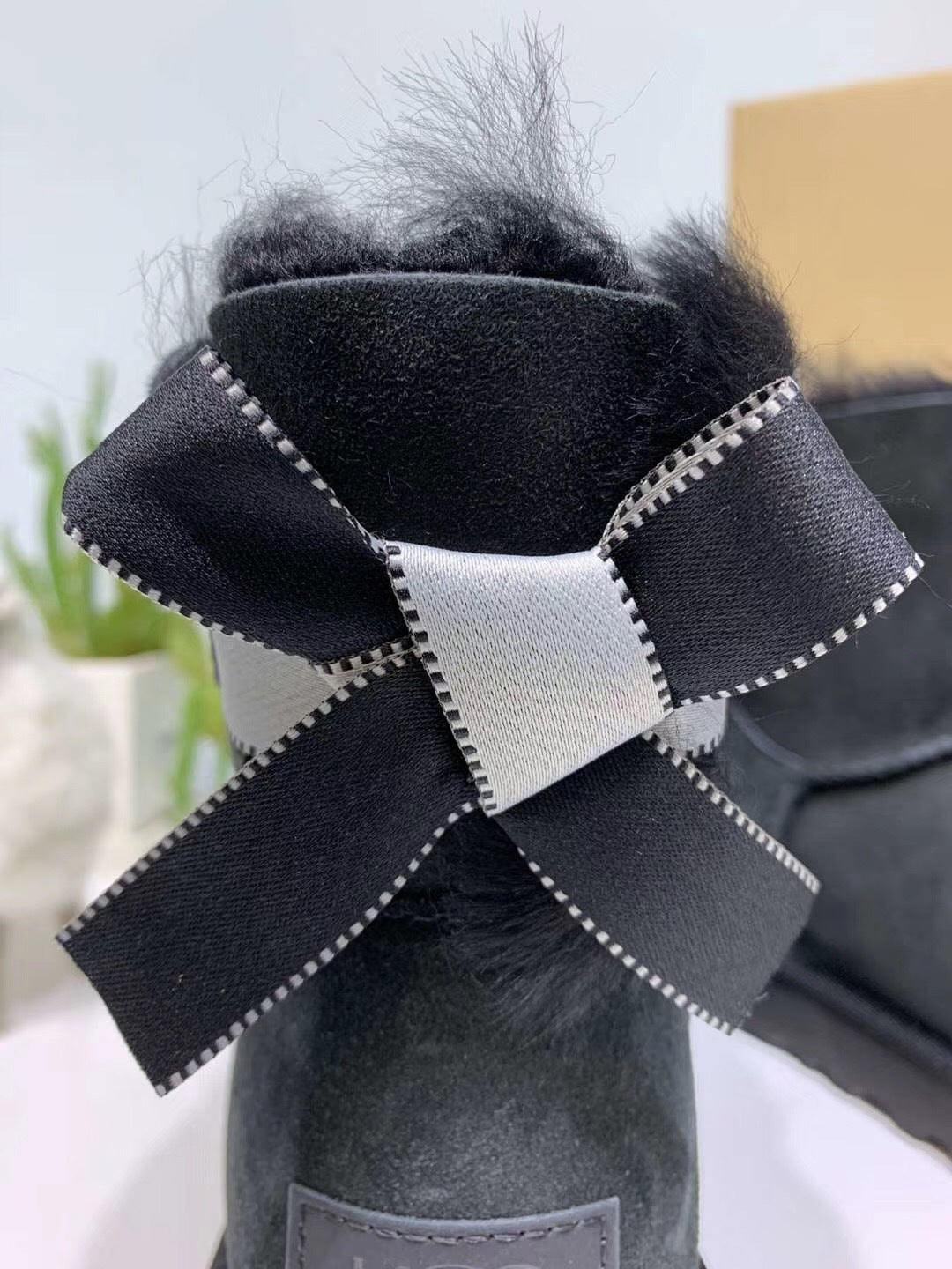Black Bow-Detail Winter Shoes with Subtle Shimmer | 2938