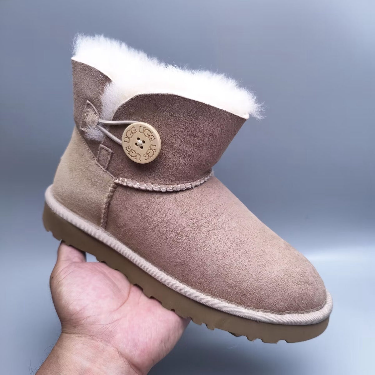 Sand Stain-Resistant Classic Footwear | 6422