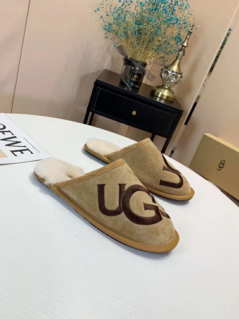 Chestnut Big G Indoor Slippers | 2593
