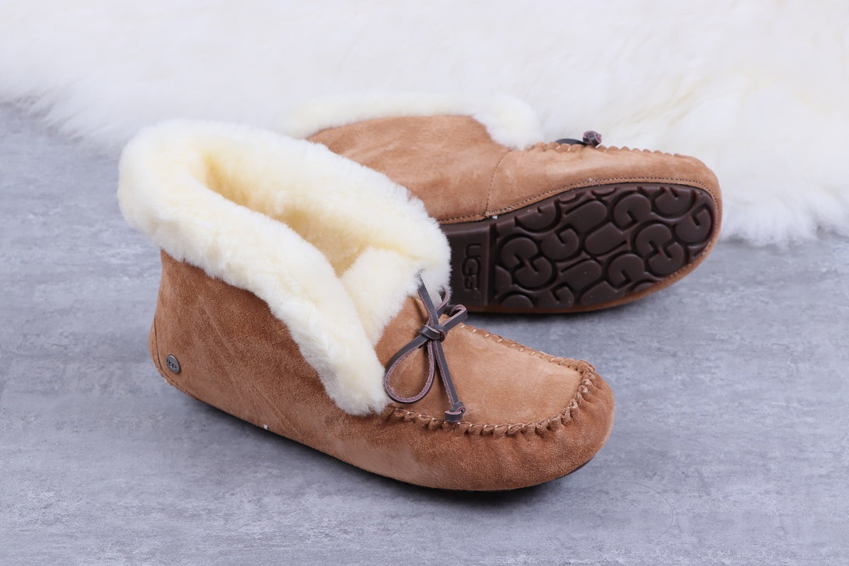 Chestnut W Alena Casual Shoes | 4806