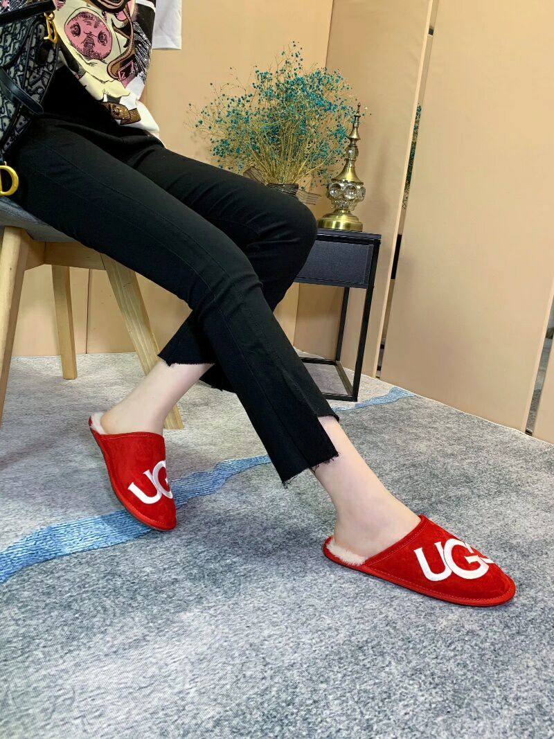 Bright Red Big G Indoor Slippers | 2593