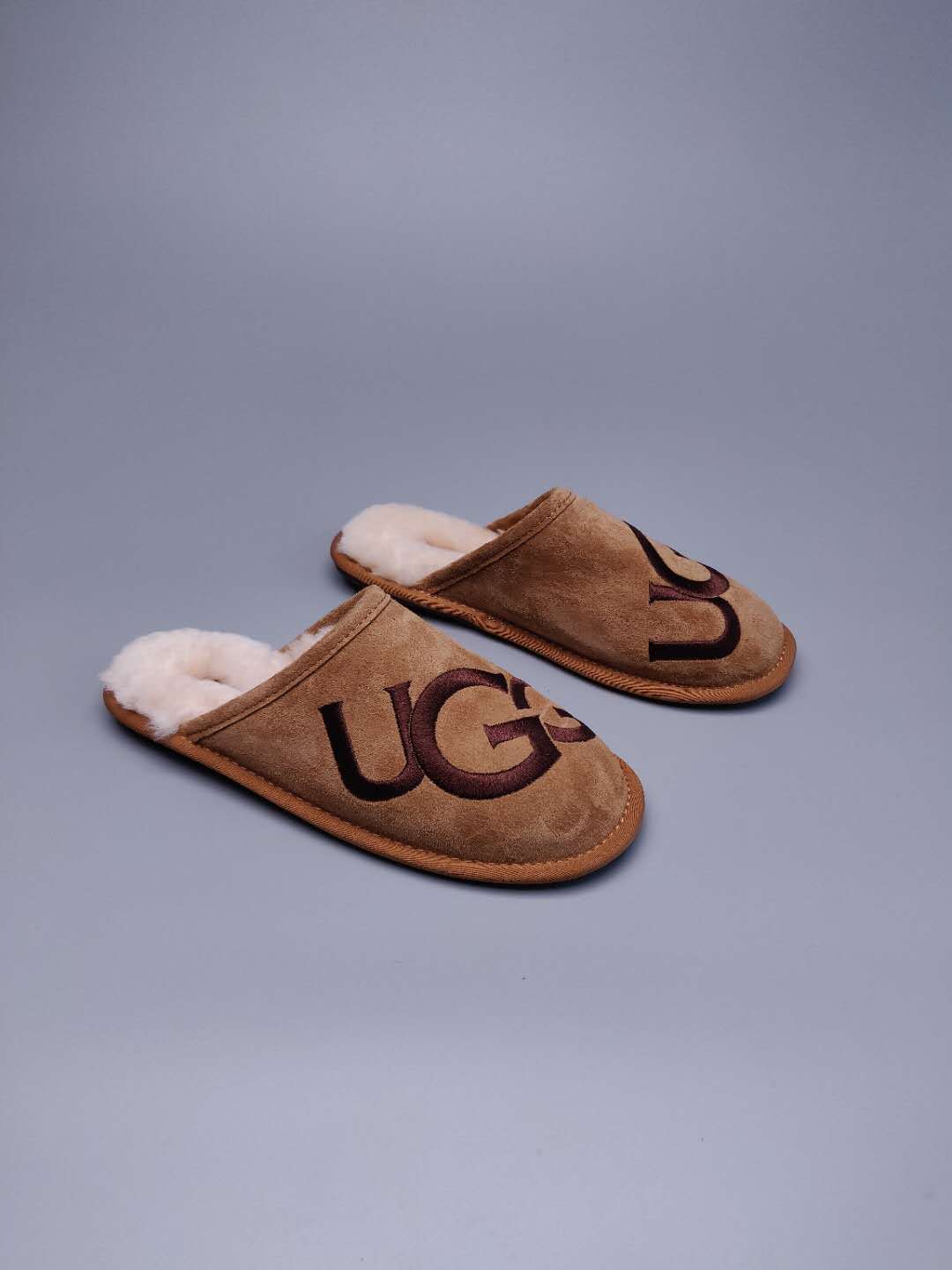 Chestnut Big G Indoor Slippers | 2593