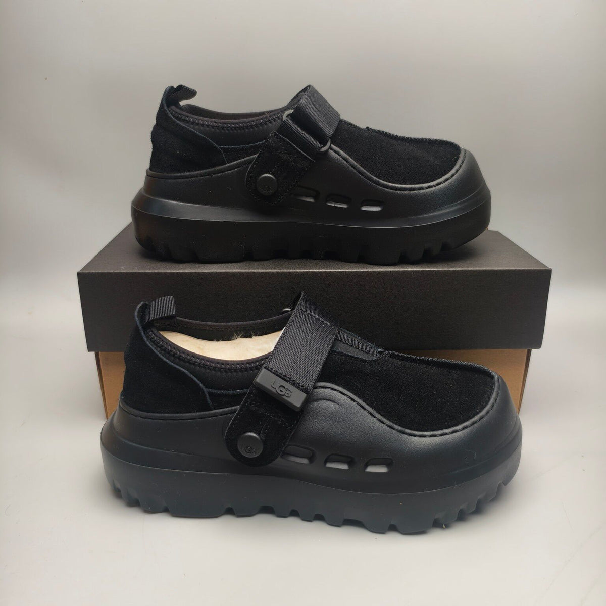Black Unisex Slip-On Casual Shoes | 7550