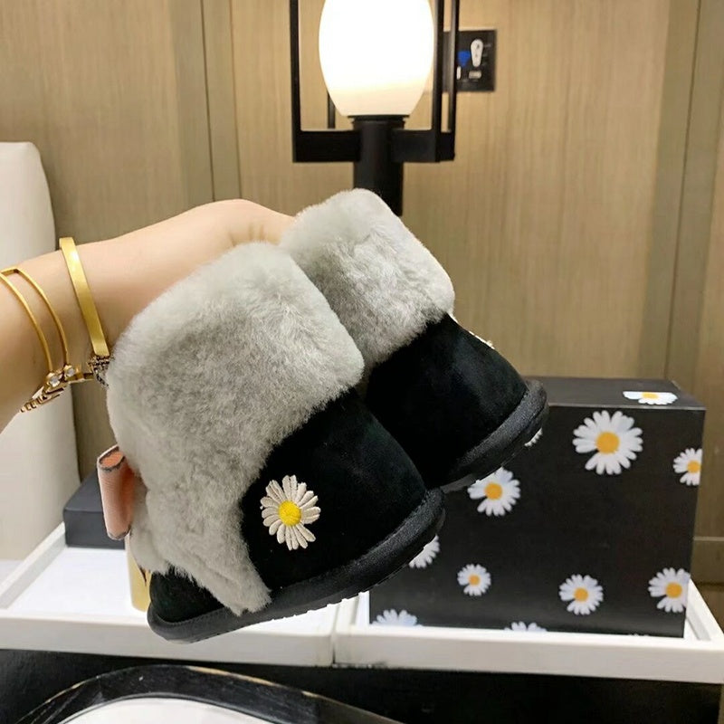 Black Daisy-Detail Shoes with Chain and Ribbon | 7888