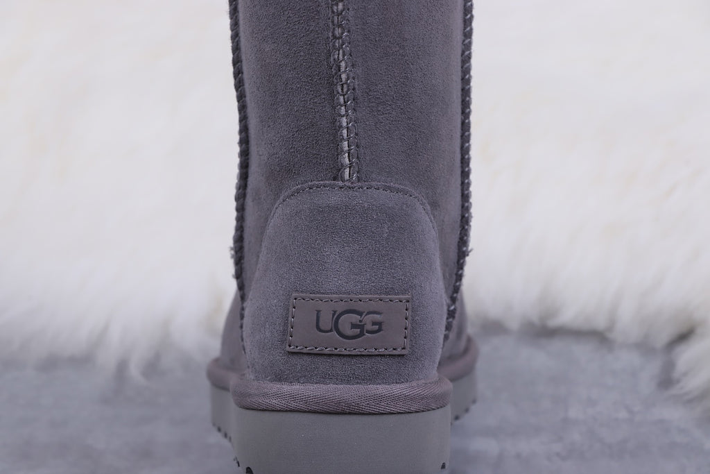 Grey Classic Short II Boots | 6223