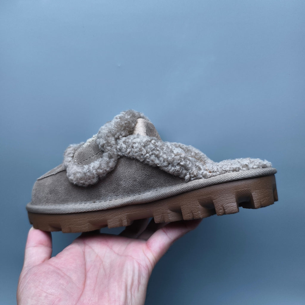 Antelope Brown Curly-Texture Logo Slippers | 1206