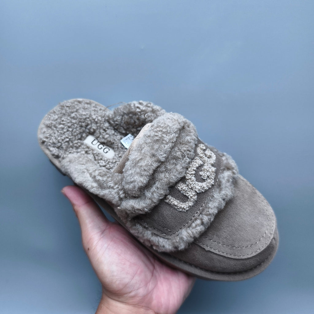 Antelope Brown Curly-Texture Logo Slippers | 1206