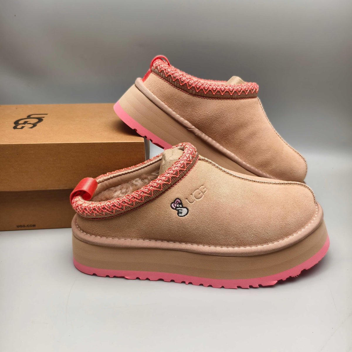 Pink Folk-Inspired Platform Casual Shoes | 2553 / 2130