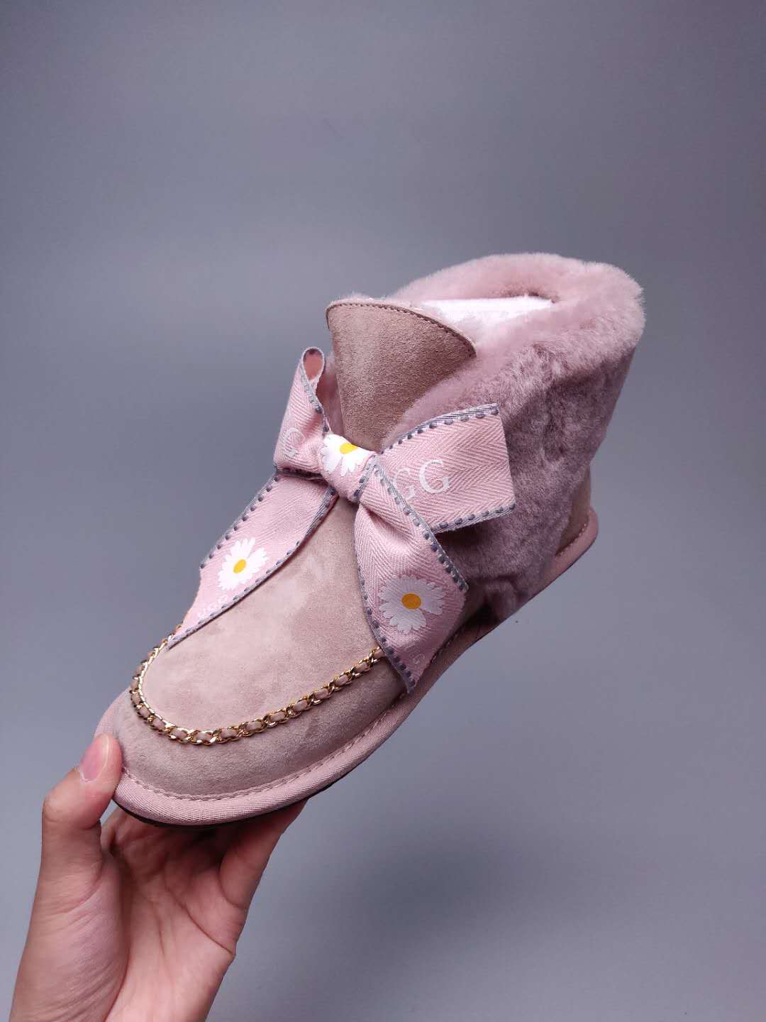Dusk Pink Daisy-Detail Shoes with Chain and Ribbon | 7888